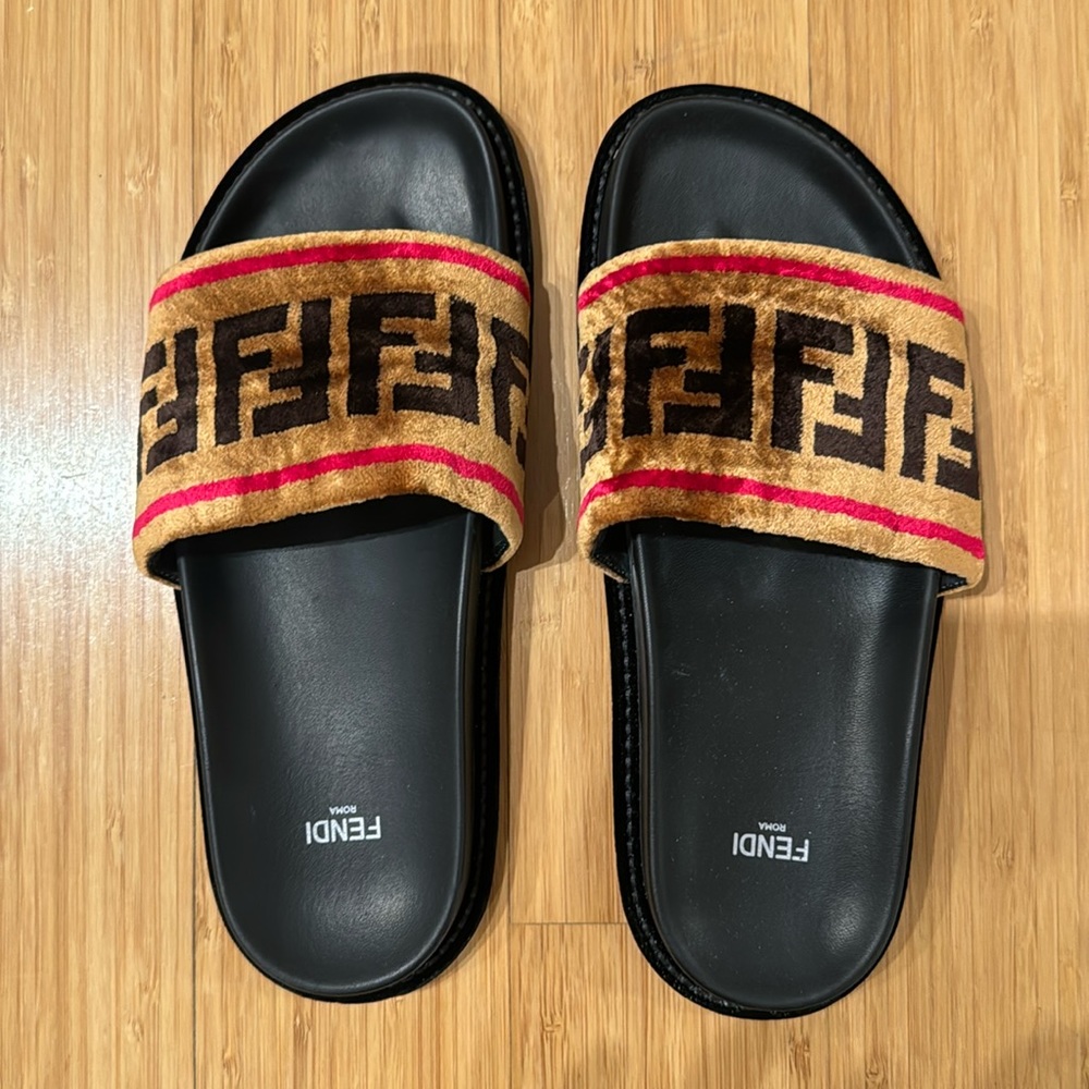 Fendi FF Velvet Flat Slide Sandal size 39 with dust bag
